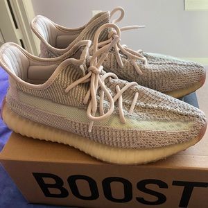 Yeezy Boost 350 V2